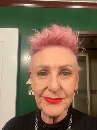 Subtle false lashes for daytime wear