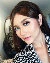 Mata ayda jebat lirik free mp3 download. Pin By Anggi Kato On Ayda Jebat Beautiful Fashion Earrings