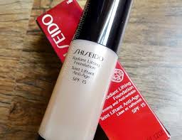 Shiseido Radiant Lifting Foundation A Liquid Foundation