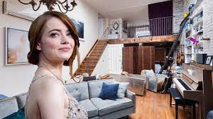 Harry potter star tom felton, known for playing slytherin house member draco malfoy in the movies, said that he just found out he's a hufflepuff. Emma Watson S House Tour Youtube