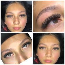 Adriana Bastida's Instagram, Twitter & Facebook