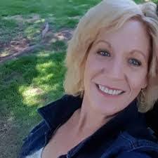 Adriana Pecorella's Instagram, Twitter & Facebook