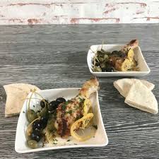 Tapas Sollten Schlicht Und Unkompliziert Sein Mit Hahnchen Ungewohnlich Aber Sehr Lecker Das Rezept Kommt Aus Griechenl Zitronen Hahnchen Portionen Schmecken