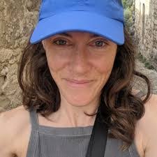 Annie Mckay's Instagram, Twitter & Facebook