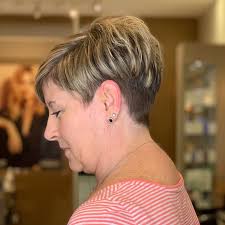 That's why wedge cuts are becoming more and more popular. 177 Modern Wedge Haircut Approaches The Feathery Effect You Ll Love