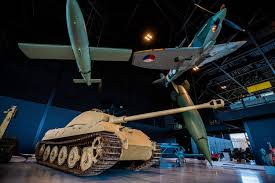 Voor gamers is het te herkennen aan videogames die aan de tweede wereldoorlog zijn gerelateerd, zoals battlefield v. Grootste Tentoonstelling Ooit 03 Defensiekrant