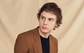 Evan peters web is a unofficial fansite made by fans for share the latest images, videos and news of evan peters, so we have no contact with evan or someone in his environment. American Horror Story S Evan Peters On The Madness Of America Today Deadline