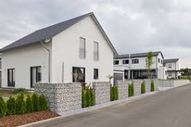 Voll Im Trend Neu Gesetzte Gabionen Im Garten Gabionen Vorgarten Ideen Vorgarten