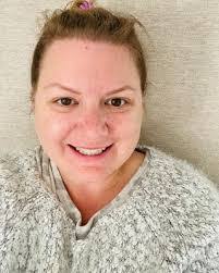 Emily Hayes's Instagram, Twitter & Facebook