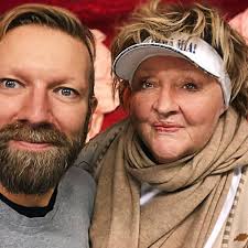Jun 10, 2021 · författaren, poeten och dramatikern niklas rådström är årets mottagare av selma lagerlöfs litteraturpris, som i den värmländska nobelpristagarens anda delas ut för 38:e gången. Med Sanningen Som Ledstjarna Med Gast Marianne Morck Listen Notes
