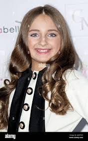 Isabella Mack's Instagram, Twitter & Facebook