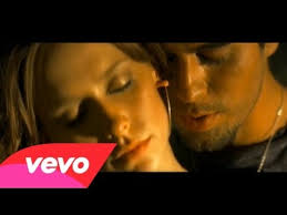 Nghe bài hát hero (live) enrique iglesias kiss fans chất lượng cao 320 kbps lossless miễn phí. Enrique Iglesias Hero 2001 Imvdb