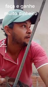 Transformação de garrafa pet em linha