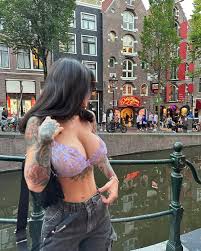 Alex Mucci Flashing Her Big Boobs In Public