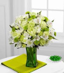Ftd Lime Licious Bouquet Fresh Flowers Arrangements Green Vase Green Glass Vase