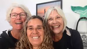 🌺 Espaço Regina Cabral Que delicia cuidar de vcs @zploiras ....  Adoroooooo❤🙏 . . #designersobrancelha #sobrancelhatinturada #limpezadepele  #goodvibe #tudodebom