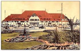 Laat je verrassen door de meest exclusieve hotels, een gezellige vakantiewoning of een charmante b&b. Knokke Knokke La Reserve Carte Postale Ancienne Et Vue D Hier Et Aujourd Hui Geneanet