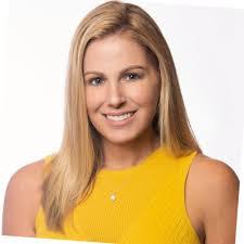 Michelle Huitt's Instagram, Twitter & Facebook