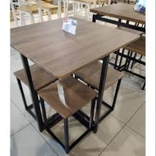 Meja jenis ini bisa diletakkan di mana saja dan bisa beralih fungsi dari meja makan ke meja untuk kerja karena tidak ada perbedaan yang mendasar pada keduanya. Harga Meja Makan Informa Terbaik Furniture Perlengkapan Rumah Juni 2021 Shopee Indonesia
