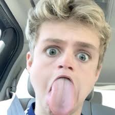 SIMON BRITTON (@FlippingSimon)