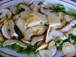 La ricetta della pasta di legumi al sugo di patate e funghi vi ricorderà i sapori genuini di una volta ed è perfetta da preparare tutto l'anno. Carpaccio Di Porcini E Ovuli Creando Si Impara