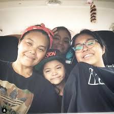 Fauziah nawi (lahir 26 jun 1953) merupakan seorang juruhebah radio, pengarah, pelakon, penyanyi, dan penari malaysia. Anak Fauziah Nawi Lemas