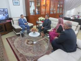 Surat edaran larangan melakukan aktiviti / kerja luar semasa bekerja dari rumah. Lawatan Kunjung Hormat Setiausaha Kerajaan Negeri Melaka Oleh Pengarah Jas Negeri Melaka Pada 18 Disember 2018 Enviro Museum
