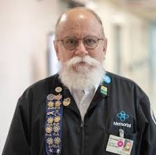 Richard Ott receives 2023 Auxiliary Volunteer of the Year Award