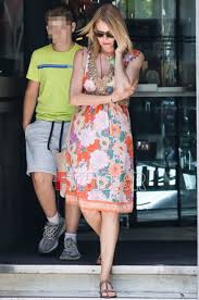 Αυτό είναι το όνομα που θα δώσουν στον γιο τους. Tzenh Mpalatsinoy Oi Dhmosies Eyxes Ston Gio Ths Ma3imo Gia Ta Gene8lia Toy Fthis Gr