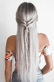 Having long hair gives you an advantage when it comes to styling your hair because you have because of this widely shared attitude about hairstyles for long hair, simple straight locks, wavy hairstyles for long hair do not come more elegant than this beautiful look. Wedding Hairstyle For Straight Hair