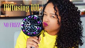 Learn how to do this quick and easy hair tutorial for a messy updo look that's great for everyday!want more hair tutorials? Hair Tutorials Curlygirlmovement