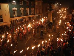 The bonfire is a larger variant of the campfire, and serves the same functions as a campfire does (light, cooking, drying, warming up), with some added benefits. Brits Celebrate A Foiled Assassination Plot Every Year By Lighting Bonfires