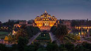 New delhi is also the seat of all three branches of the government of india, hosting the rashtrapati bhavan, parliament house. Geographic Facts About New Delhi India