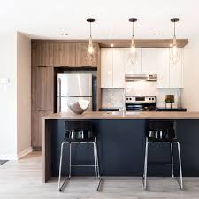 Sa rénovation mérite un entrepreneur qui saura conjuguer. Petite Cuisine Lineaire Cuisine Inspirations Decoration Et Renovation Pratico Pratique Condo Kitchen Kitchen Design Kitchen Renovation