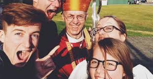 NewRevs: Archbishop ordains new deacons at Canterbury Cathedral