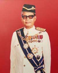 Darjah yang mulia pangkuan negara awarded by malaysia type order of honour awarded for meritorious service to the country status currently issued. Warisan Raja Permaisuri Melayu Senarai Penerima Seri Maharaja Mangku Negara S M N Bermula Tahun 1957 Sekarang