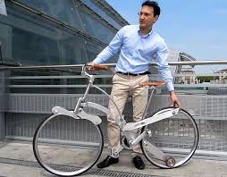 スポークもハブもない折り畳み自転車 sada bike タイヤサイズは26インチ えん乗り 折り畳み自転車 自転車 タイヤ