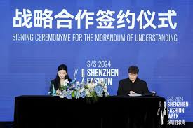 2021 FELIPE WU — Redress Design Award