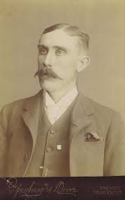 Hairy hipster invasion in San Francisco