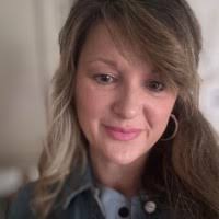 40+ "Amanda Markham" profiles