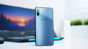 Kamera belakang sebanyak itu fungsinya untuk apa ya ? Harga Samsung Galaxy A7 2018 Dan Spesifikasi November 2020