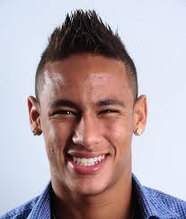 Er ist einer der jüngsten fußballer, die ihn zu einer modeikone unter seinen fans machen. 22 Beliebte Und Trendige Neymar Frisur Inspirationen Neymar Frisur Fussballfrisuren Mohawk Frisur