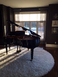 Although it's not a grand, i imagine the same principles would apply: Pin By Jordan Alysia On Home 3 Music Studio Room Piano Room Decor Grand Piano Room