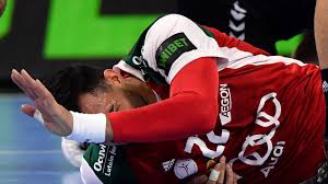 Használja a monitor ikonnal ellátott fület. A Francia Kapus Kifakadt A Kezi Vb Utan Ez A Cirkusz Nem Mehet Tovabb M4 Sport