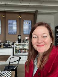 After ten successful years of lunch club at Kirby Grindalythe with  Marilyn,John and the team of helpers they've decided to hang up their  aprons. Our team at Foxholes are going to carry