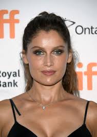 Zoe kravitz & laetitia casta front #ysl 12 by anthony vaccarello spring 2018 campaign. Laetitia Casta Ponytail Laetitia Casta Looks Stylebistro