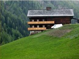 Hochberg 24, 9932 innervillgraten die almhütte bachlet befindet sich auf der oberstalleralm und sie ist mit 9 betten ausgestattet. Furathaus Senfter Josef Online Buchen In Innervillgraten