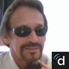 Warren Strauss's Instagram, Twitter & Facebook