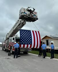 Last week, members from the SLCFD (Division Chief Daniel Mikels, Fleet  Supervisor Robert Kelly, and Mechanic Ryan Harris) inspected four new  rescue units in Van Werth Ohio. Three of these units are