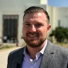 Drew Burbank's Instagram, Twitter & Facebook